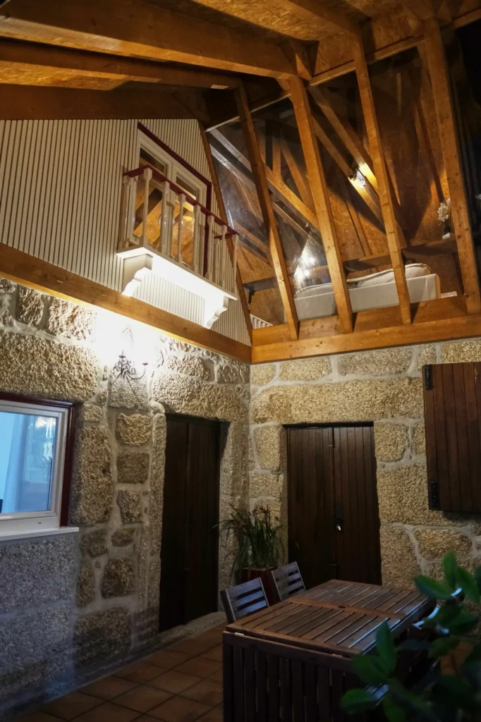 turismo-rural-santo-tirso-casa-das-cortes-exterior-noite